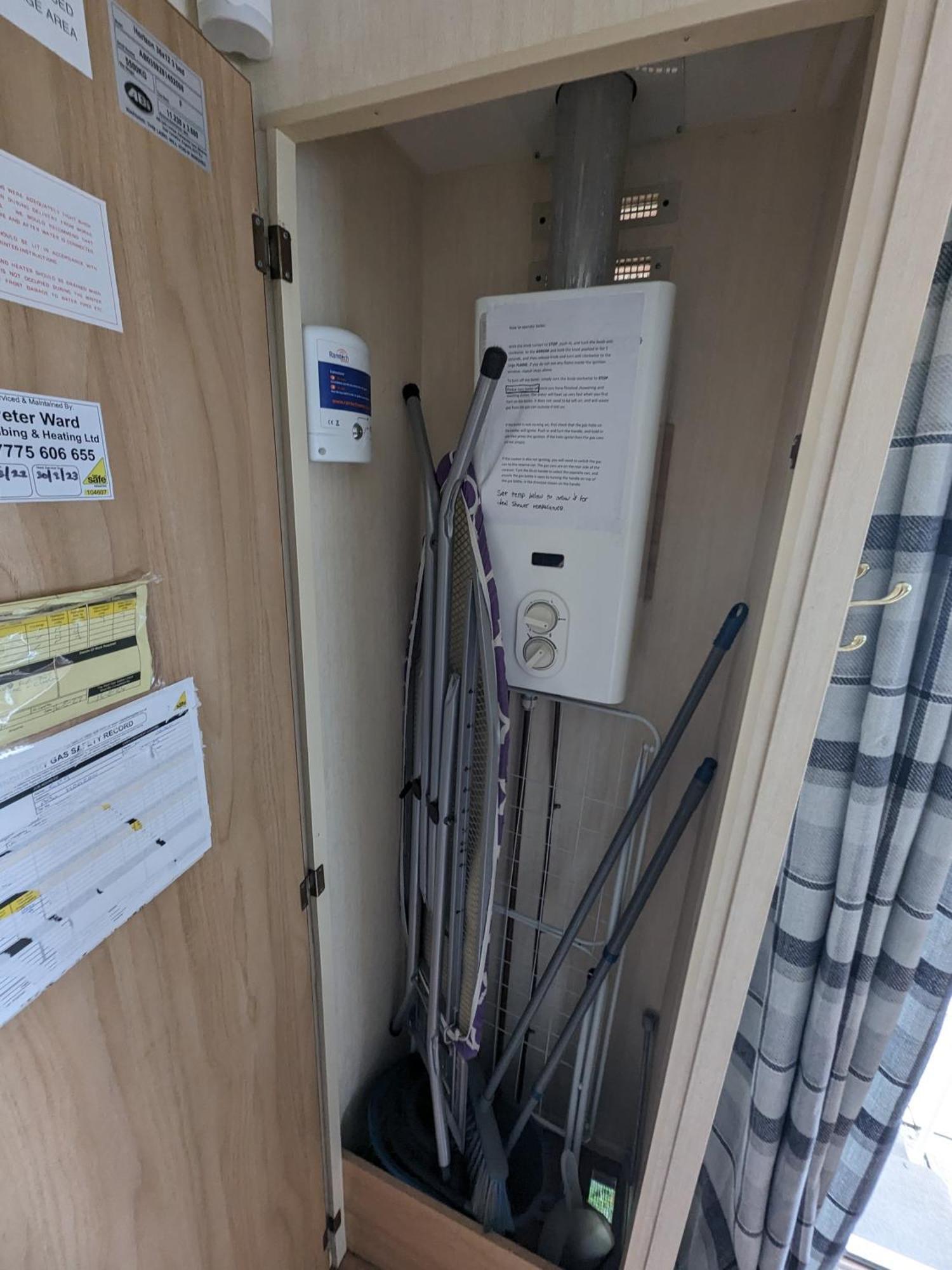 3 Bedroom Caravan, Sleeps 8 Lyons Lido Beach Prestatyn Dış mekan fotoğraf
